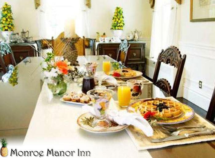 Monroe Manor Inn サウス・ヘイブン エクステリア 写真