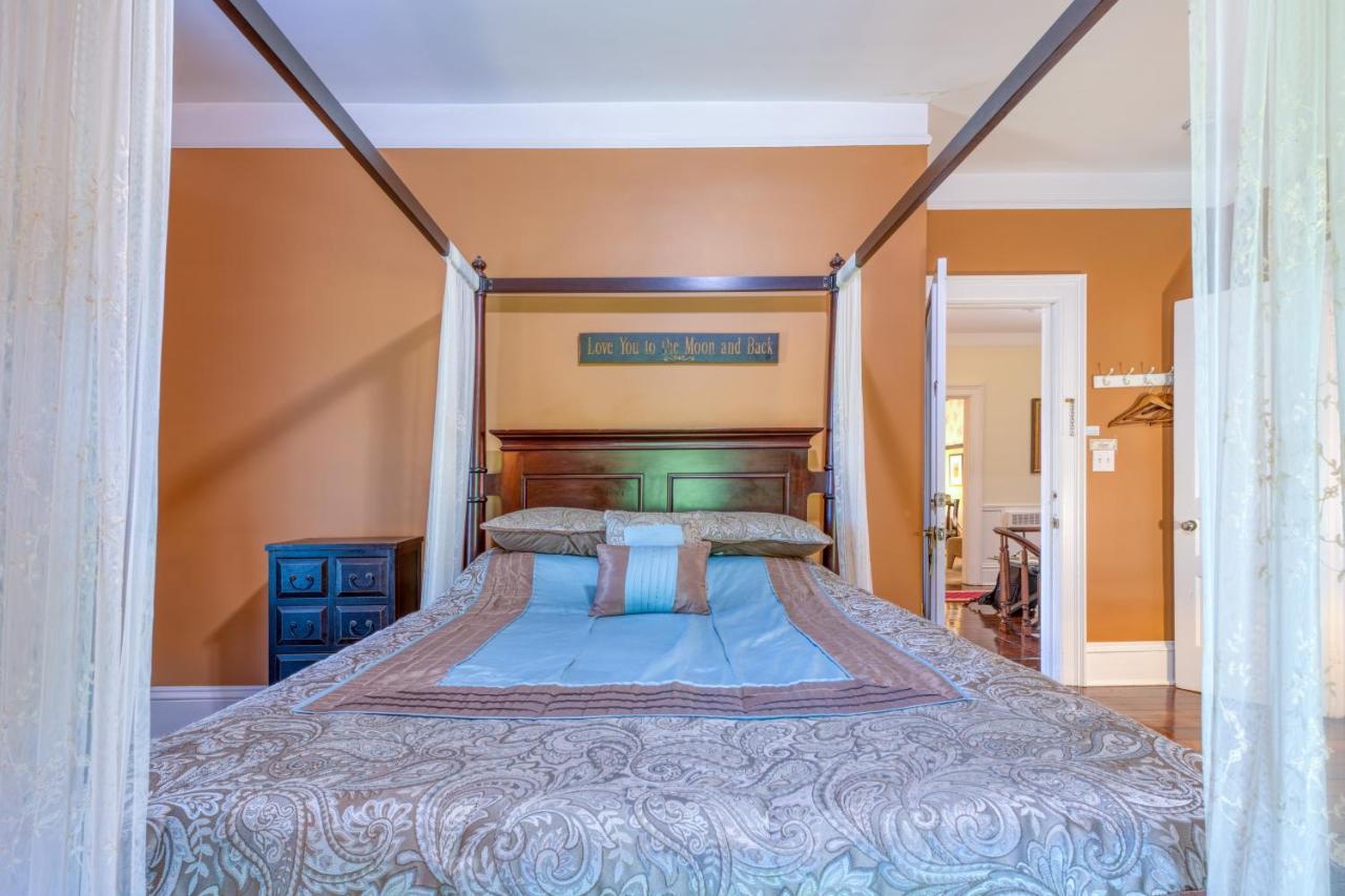 Monroe Manor Inn サウス・ヘイブン エクステリア 写真