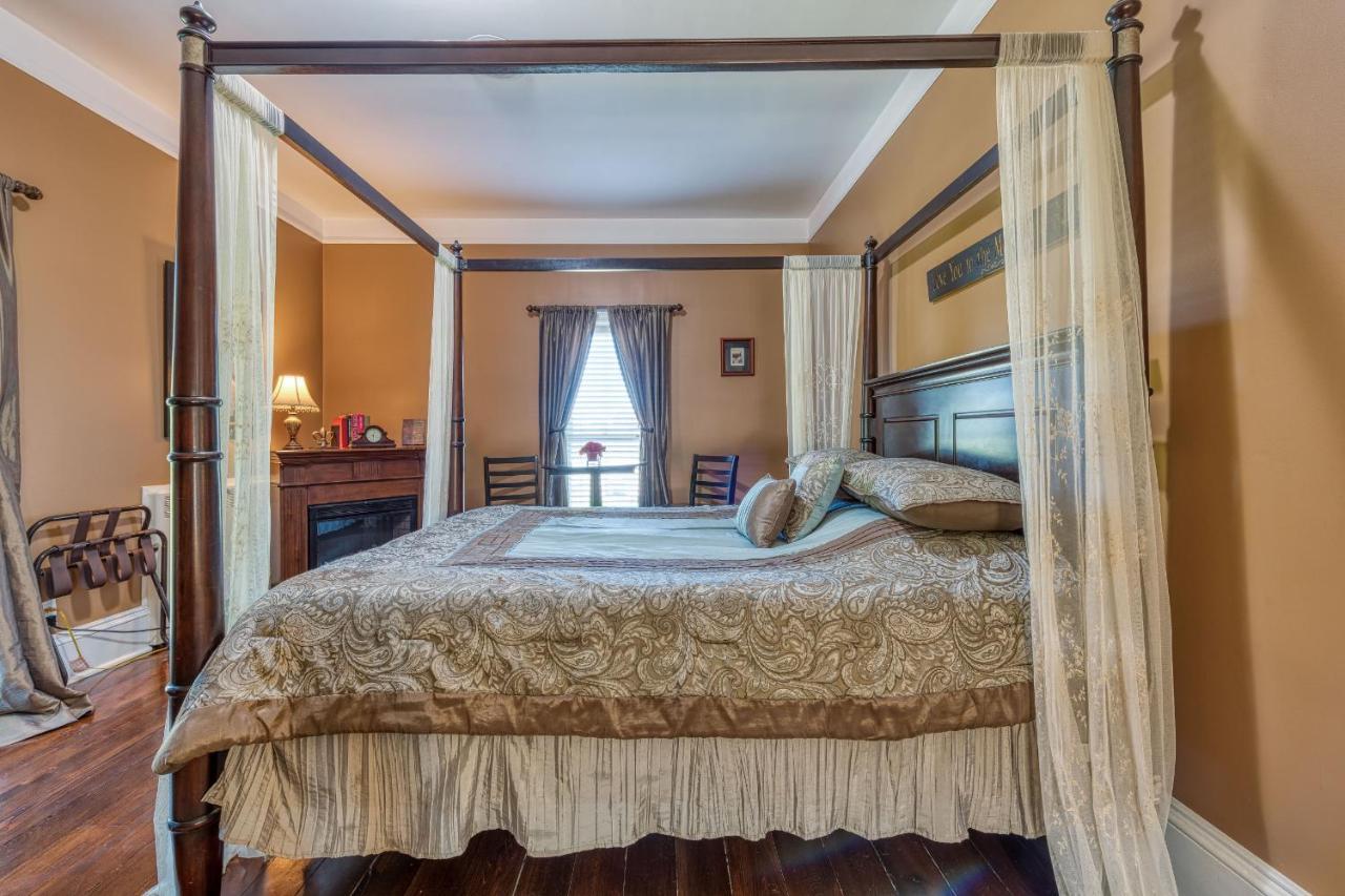 Monroe Manor Inn サウス・ヘイブン エクステリア 写真